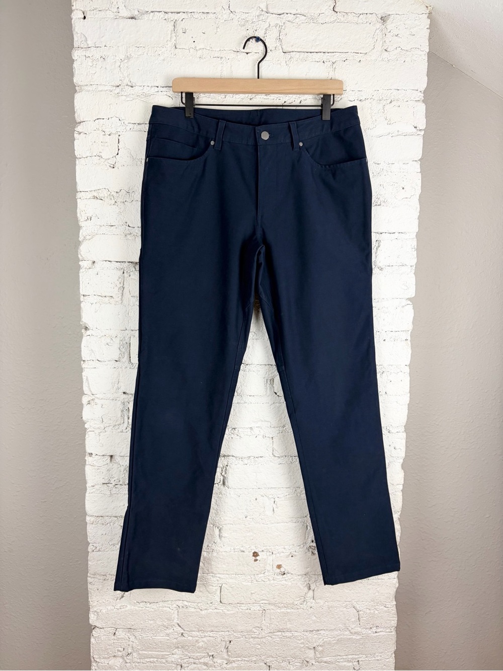 Lululemon Mens ABC Pant Classic Navy Blue 33 x 32
